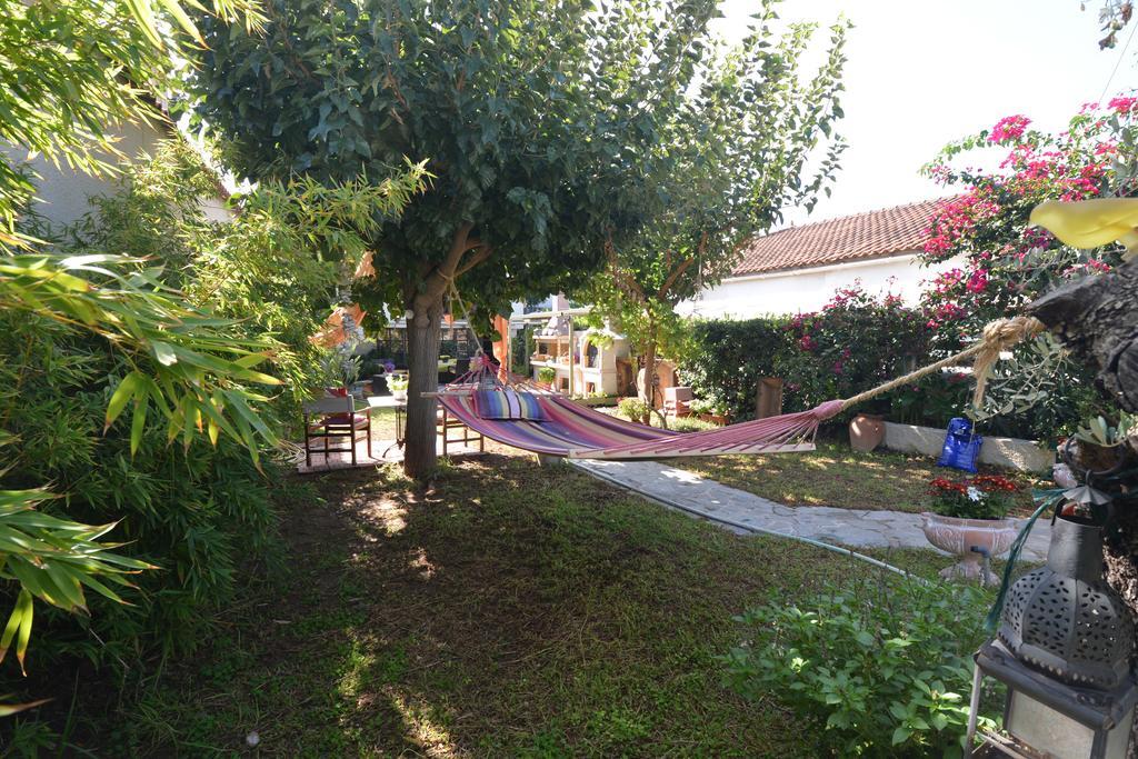 House With Big Garden Villa Corinth Bagian luar foto