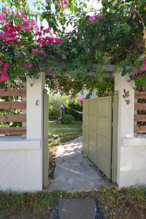 House With Big Garden Villa Corinth Bagian luar foto